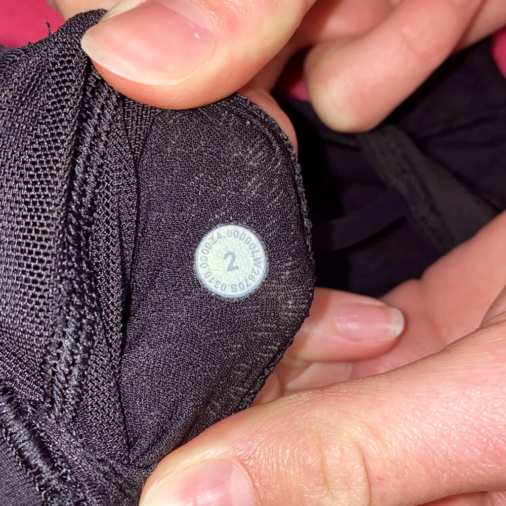 Lululemon sports bra - Picture 4 of 4